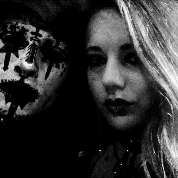 Meet your Posher, Sasha - Picture 13 of 16